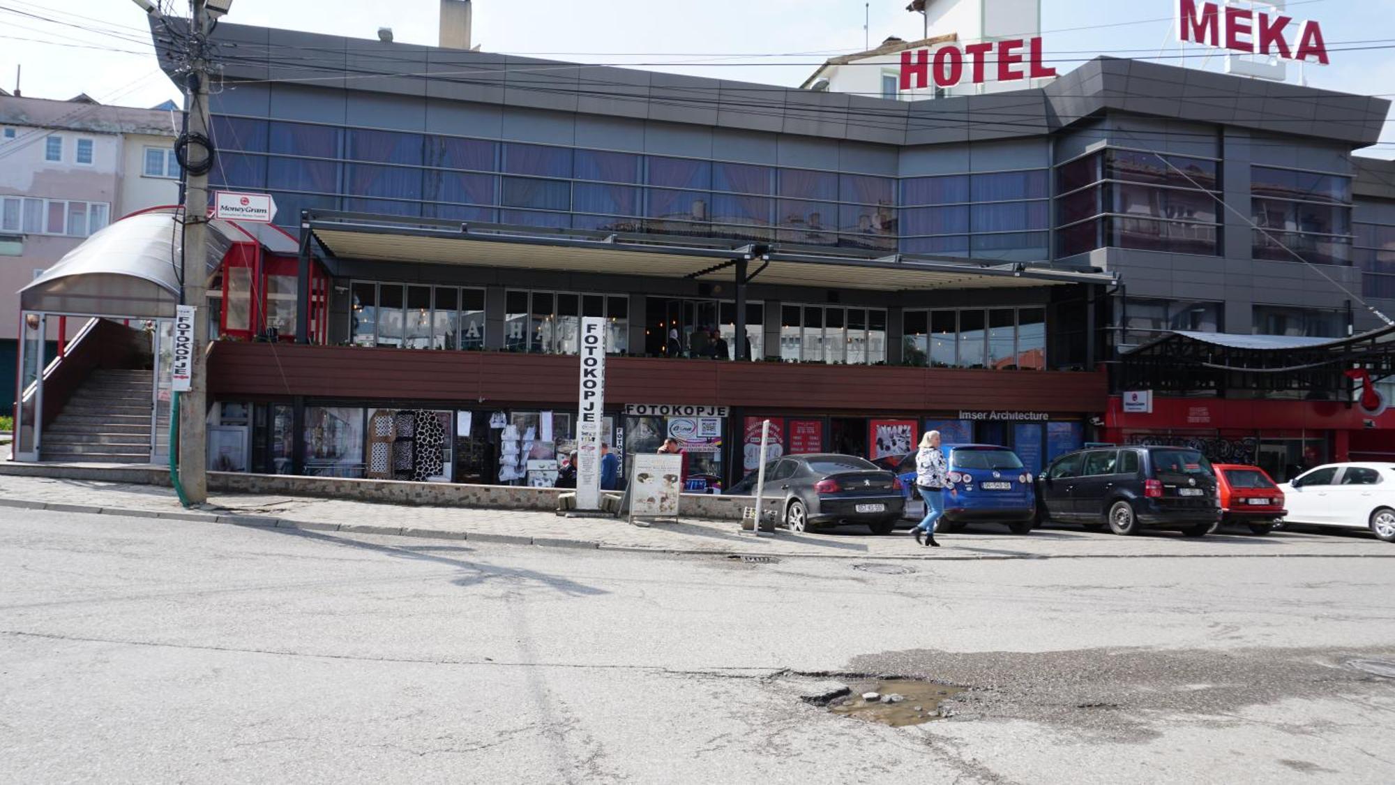 Meka Hotel Dragash ภายนอก รูปภาพ