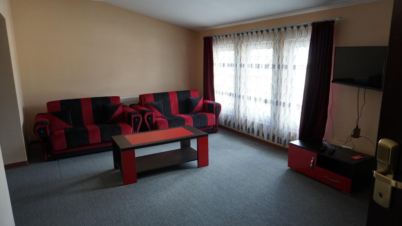 Meka Hotel Dragash ภายนอก รูปภาพ